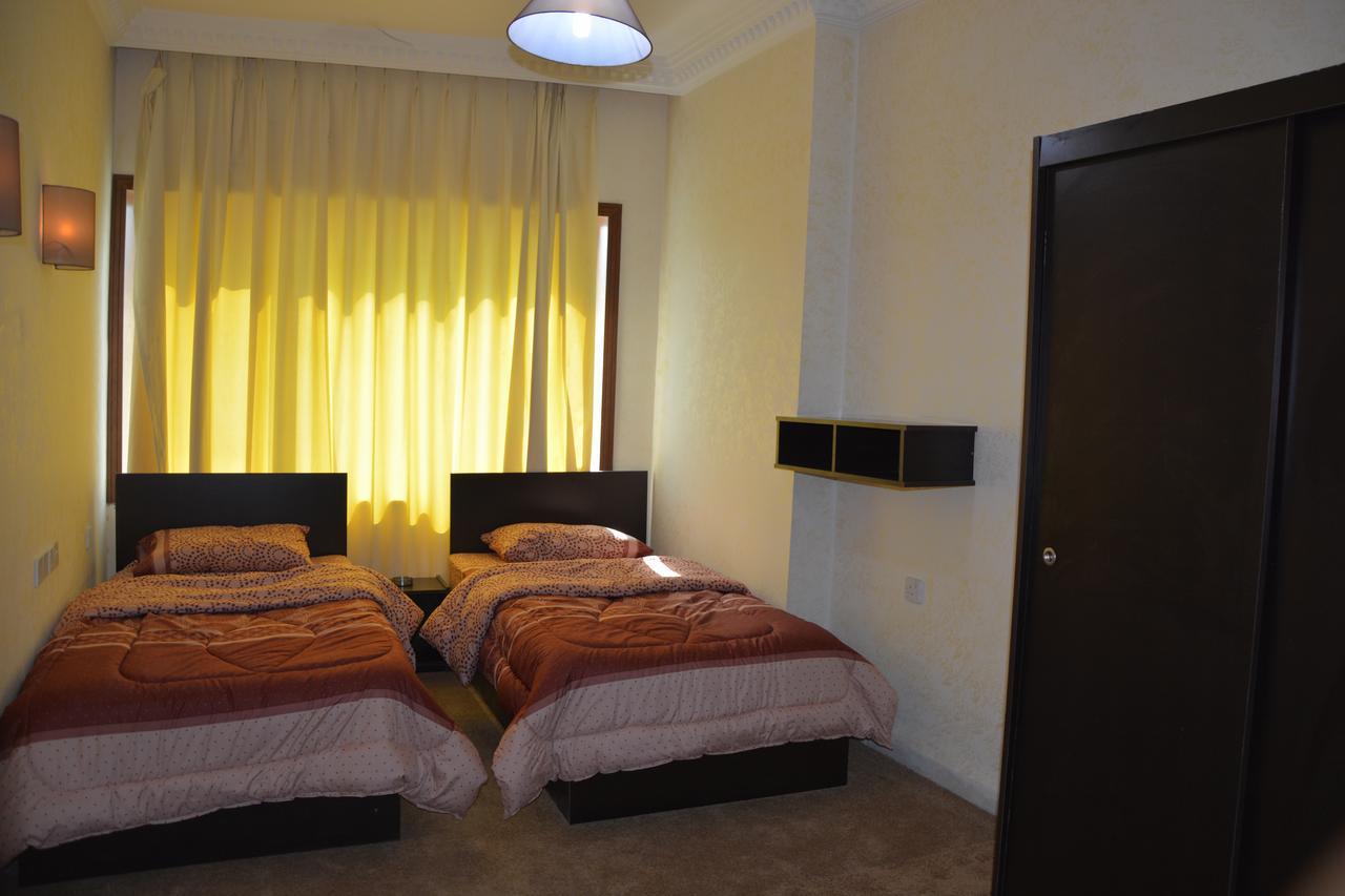 Teeba Palace Hotel Suites Amã Exterior foto